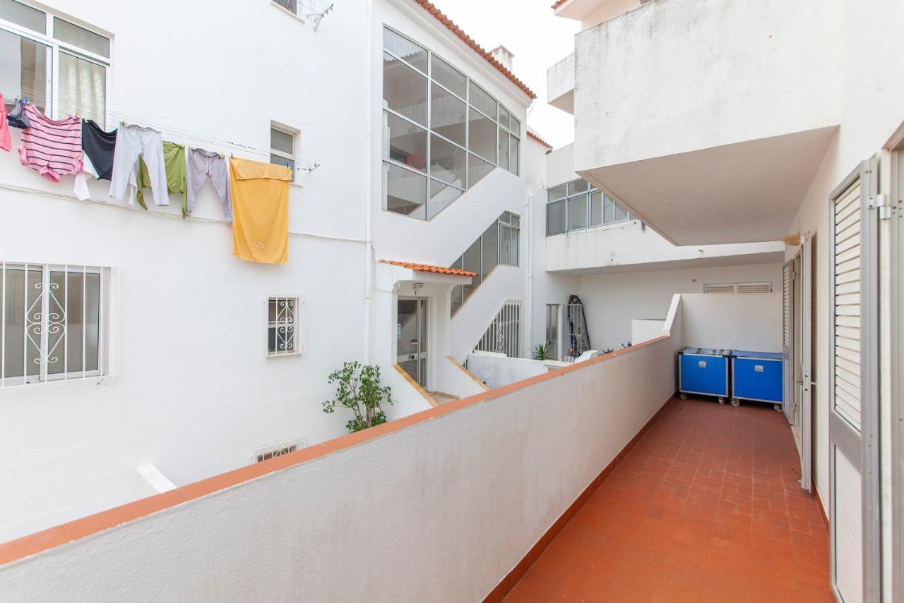 B18 - Village Street Apartment ลากอส ภายนอก รูปภาพ